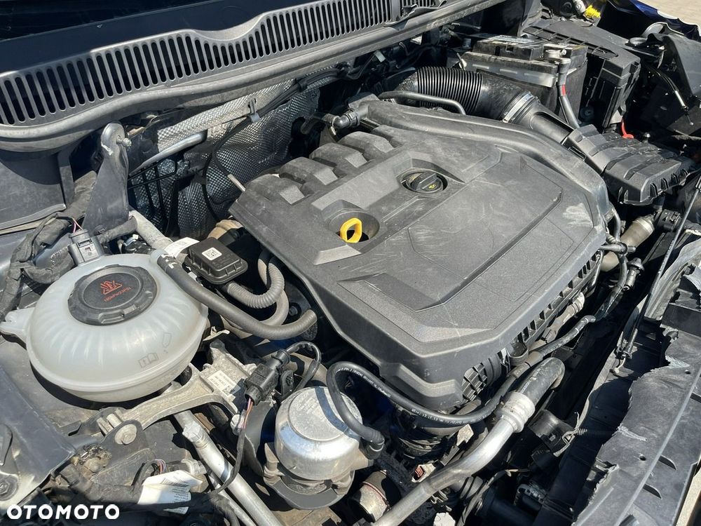 Volkswagen Touran 1.5 TSI EVO Trendline DSG - 10