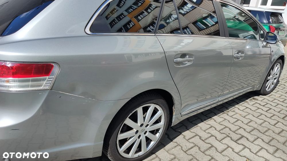 Toyota Avensis 2.2 D-CAT Prestige - 4