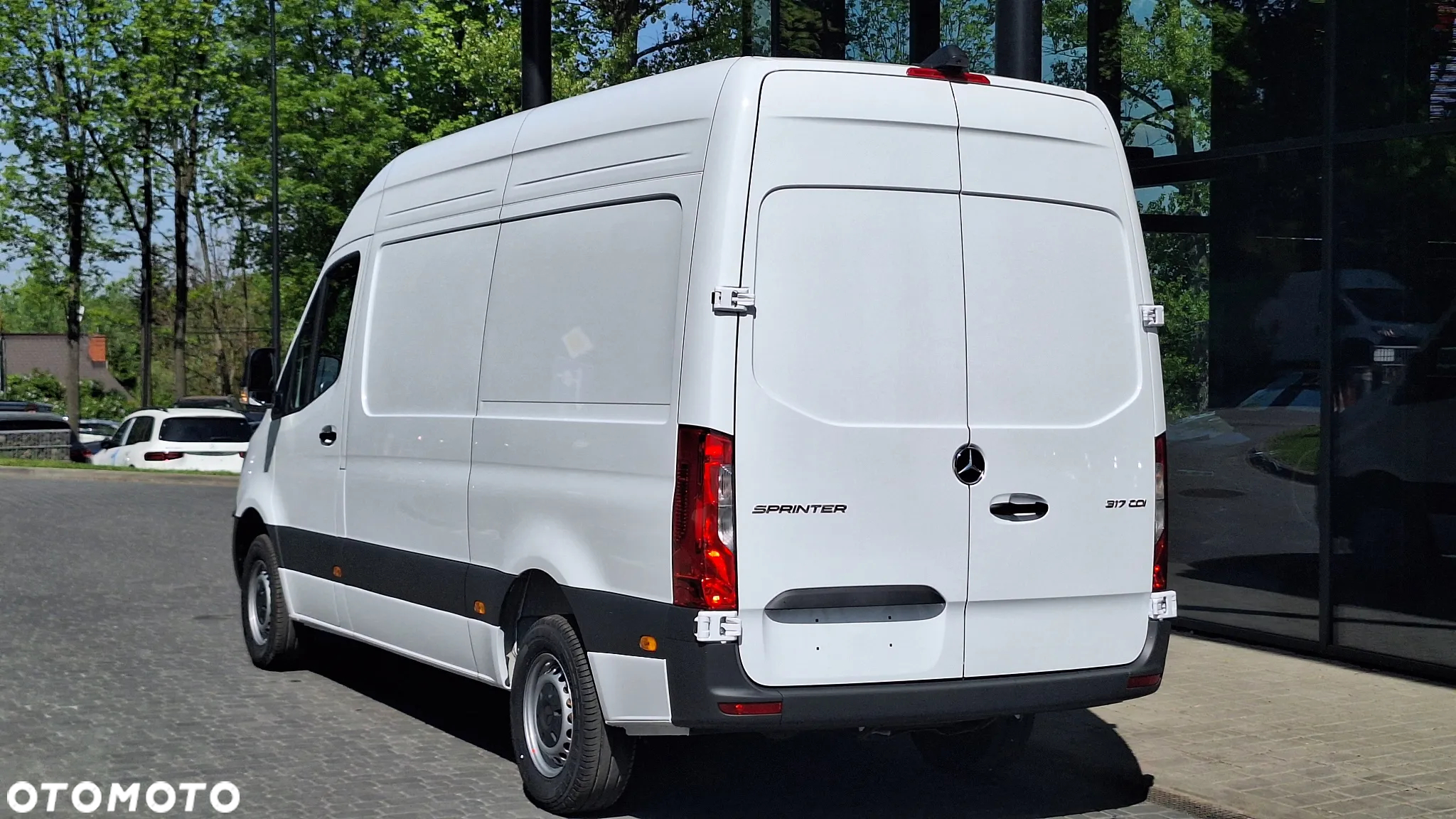 Mercedes-Benz Sprinter - 4