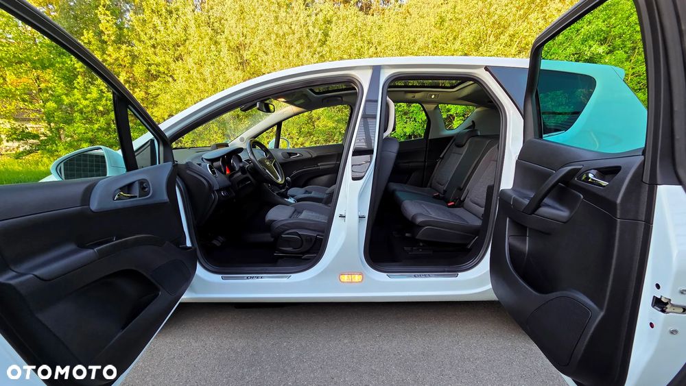 Opel Meriva 1.4 T Essentia S&S - 37