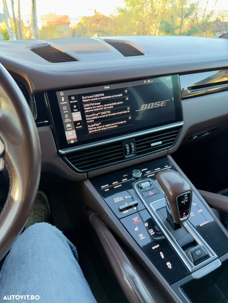 Porsche Cayenne Hybrid 3.0 L S E - 7