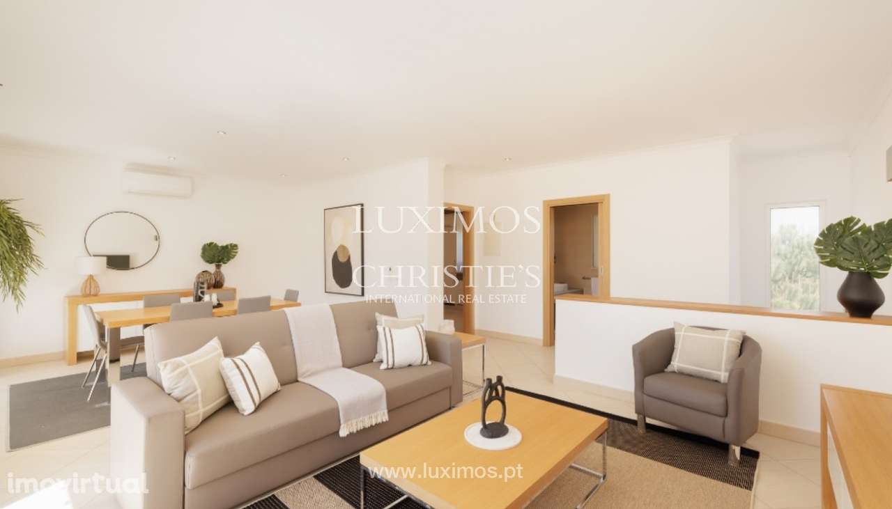 Moradia V2 mobilada e com vista mar para venda em Salema, Algarve - Grande imagem: 2/26