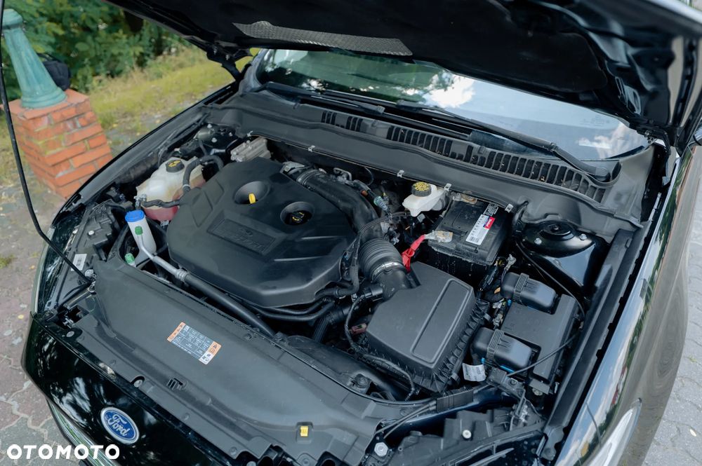 Ford Fusion 2.0 EcoBoost Titanium - 31