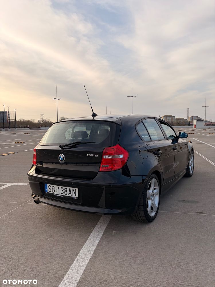 BMW Seria 1 - 10