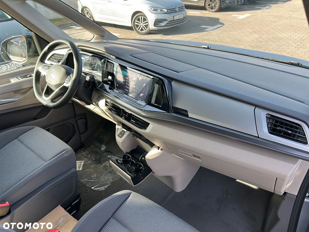 Volkswagen Multivan - 25