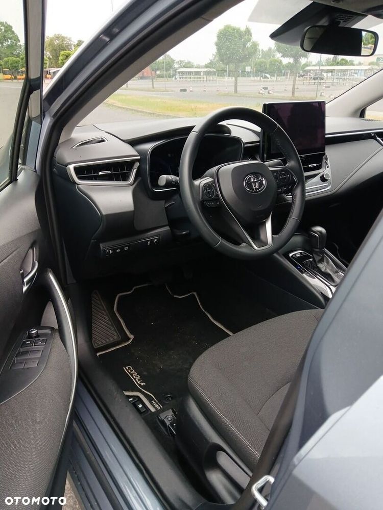 Toyota Corolla 1.8 Hybrid Comfort - 18
