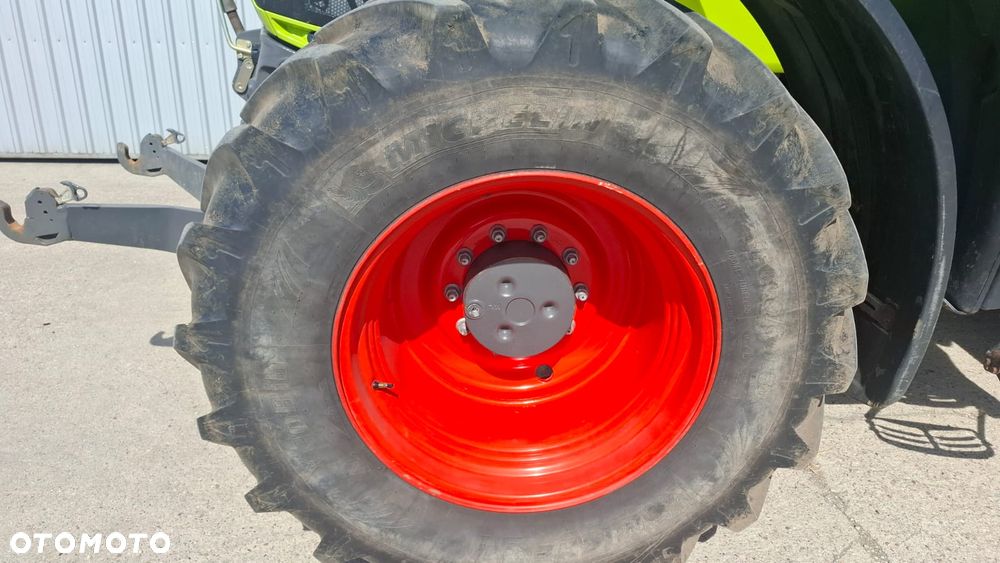 Claas AXION 830 HEXASHIFT CONCEPT - 17
