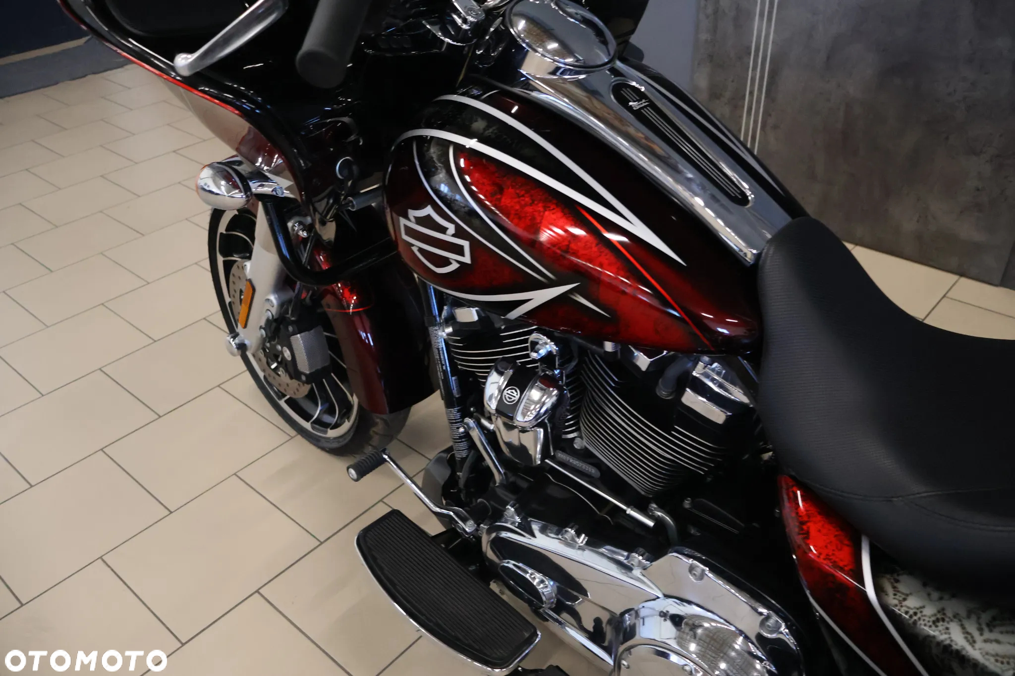 Harley-Davidson Touring Road Glide - 27