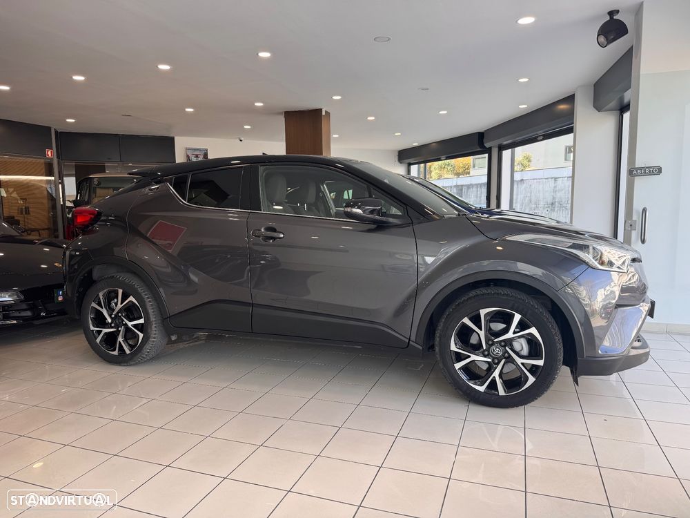 Toyota C-HR 1.2 Turbo - 2