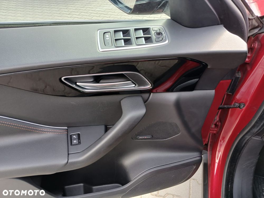 Jaguar F-Pace 20d AWD Prestige - 29