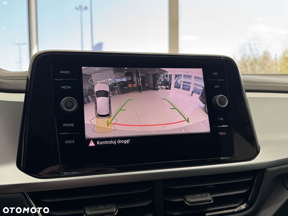 Volkswagen T-Roc - 35