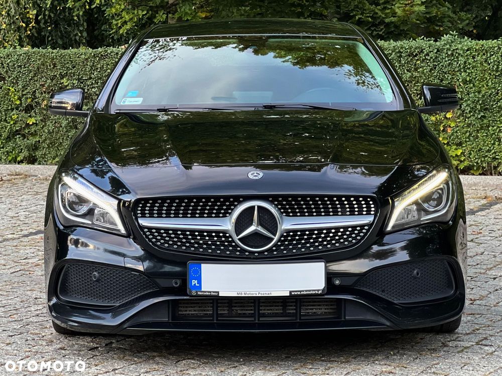Mercedes-Benz CLA 200 7G-DCT AMG Line - 2