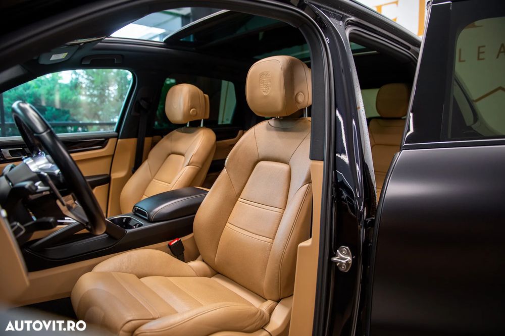 Porsche Cayenne Standard - 16