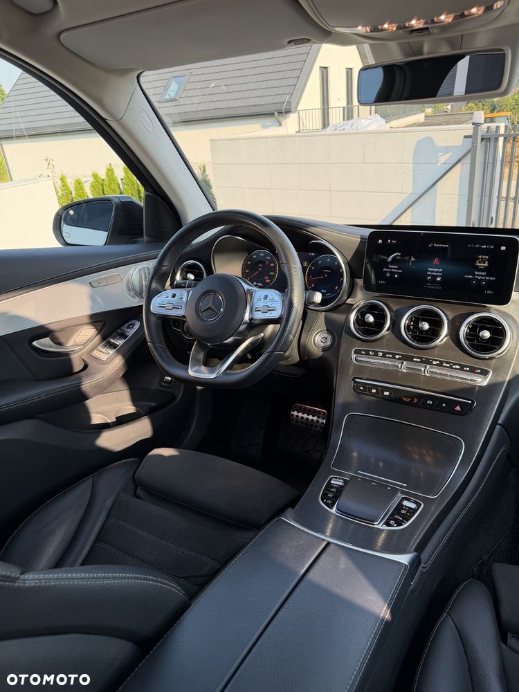 Mercedes-Benz GLC - 27
