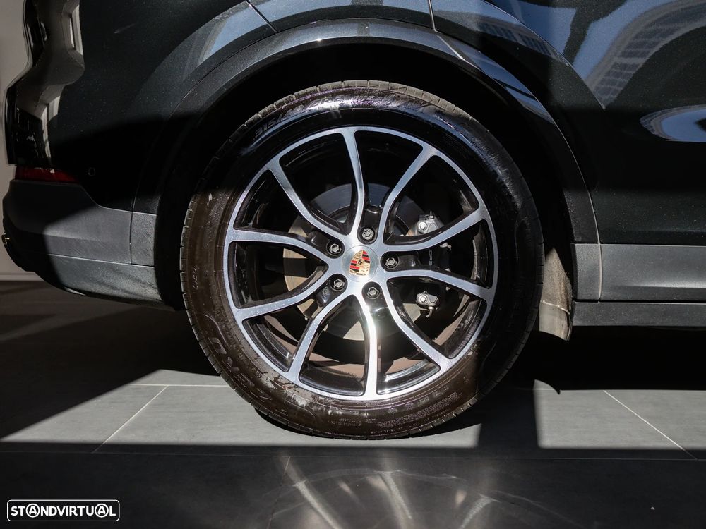 Porsche Cayenne E-Hybrid - 16