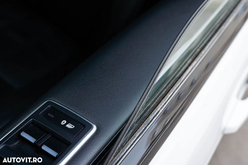 Land Rover Range Rover - 25