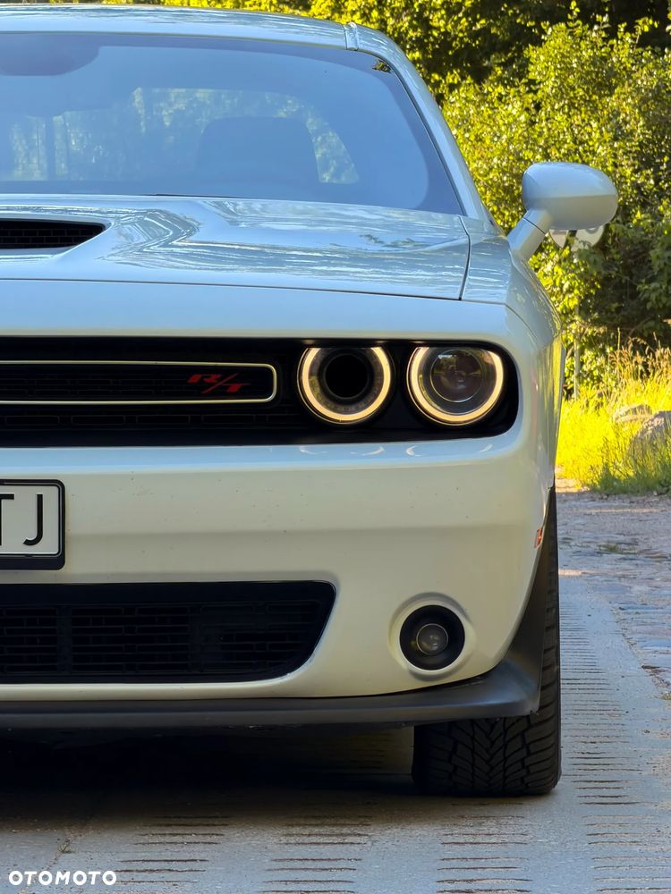 Dodge Challenger 5.7 R/T - 17