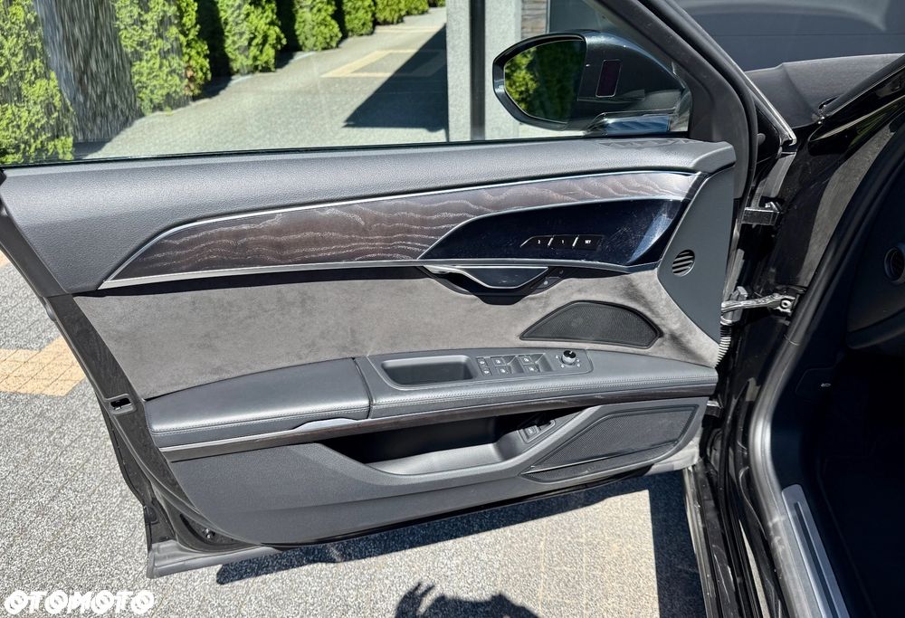 Audi A8 L 60 TFSI mHEV Quattro Tiptr - 11