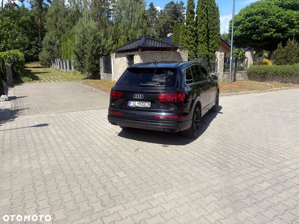 Audi Q7 - 4