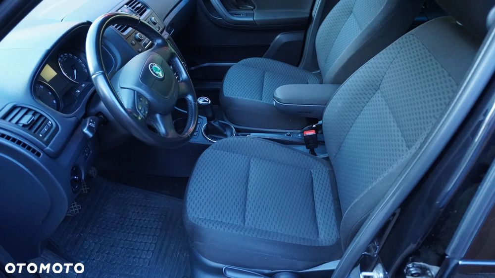 Skoda Roomster 1.2 TSI Comfort PLUS EDITION - 4