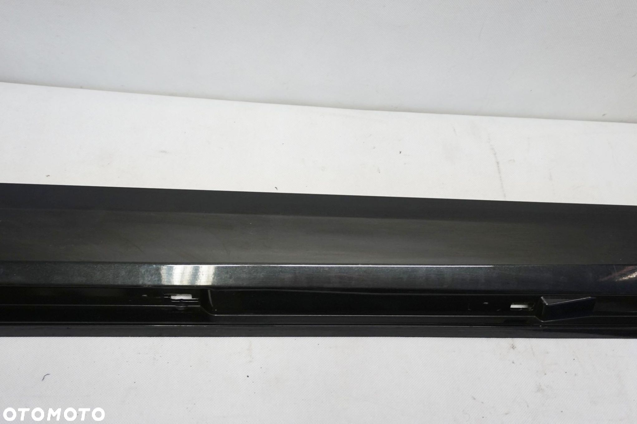 LISTWA PROGOWA PRAWA AUDI A6 C8 4K - 4