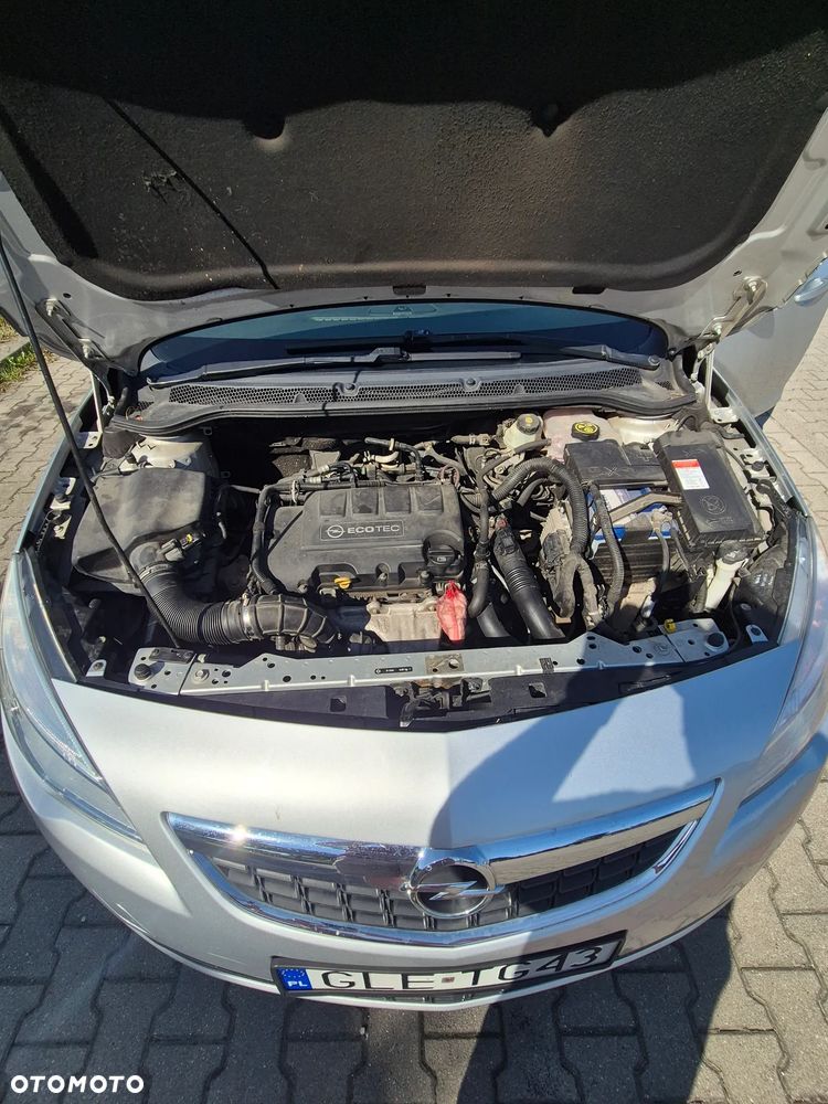 Opel Astra 1.4 Turbo - 12