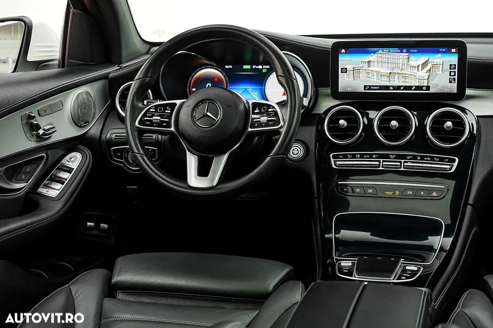 Mercedes-Benz GLC 300 e 4Matic 9G-TRONIC AMG Line - 4