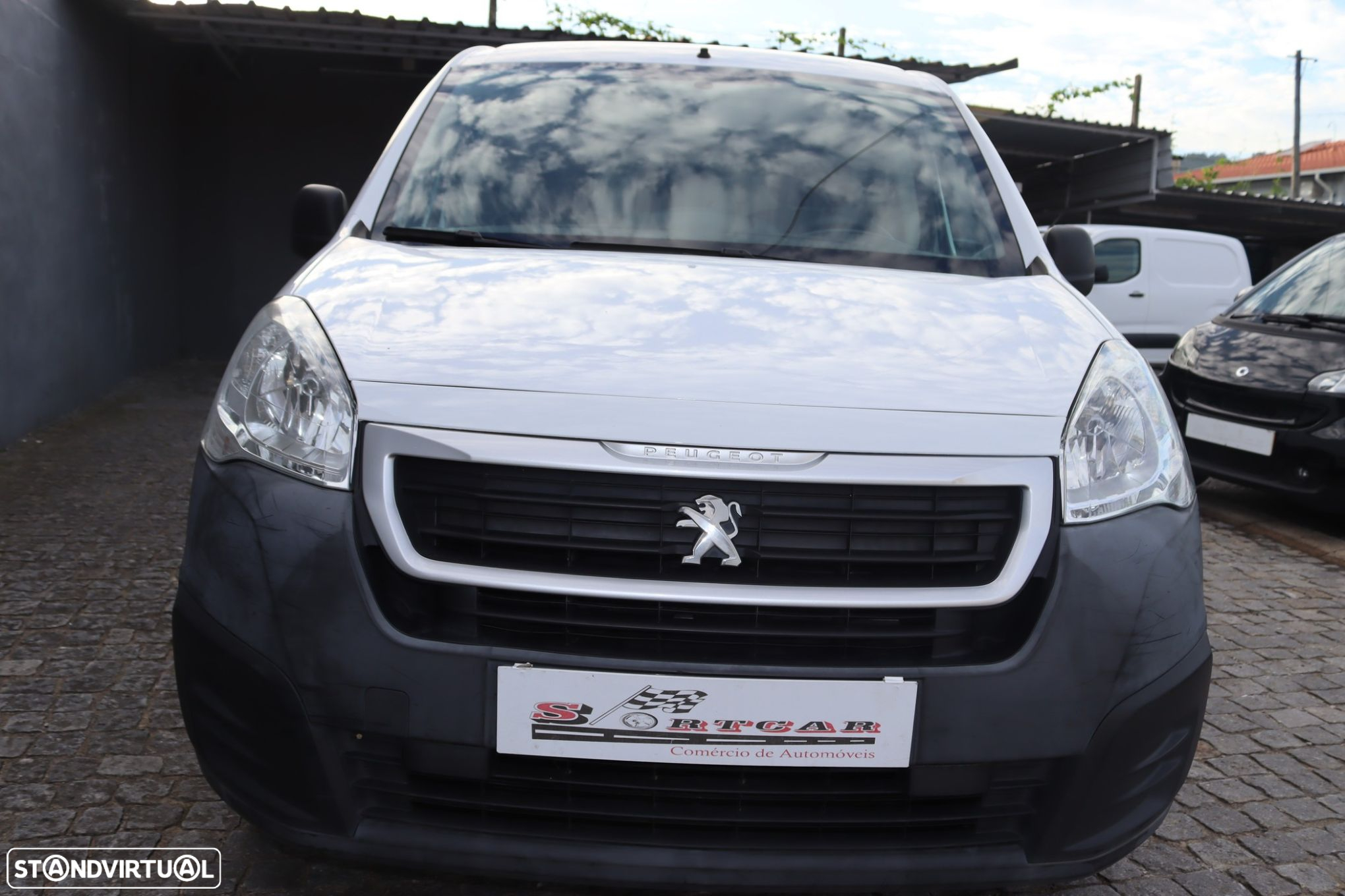 Peugeot e-Partner 50 kWh Premium Longa - 8
