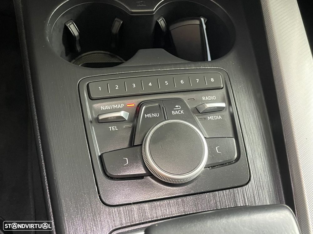 Audi A4 2.0 TDI ultra S tronic sport - 16