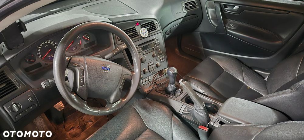 Volvo V70 2.4D5 - 15
