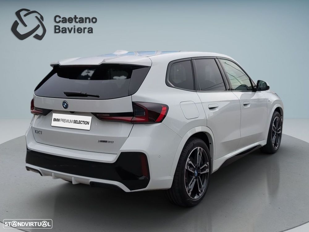 BMW iX1 xDrive30 Pack Desportivo M Pro - 8