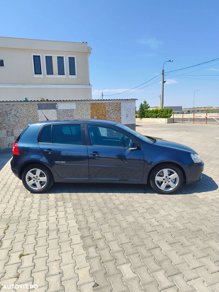 Volkswagen Golf 1.6 Highline - 4
