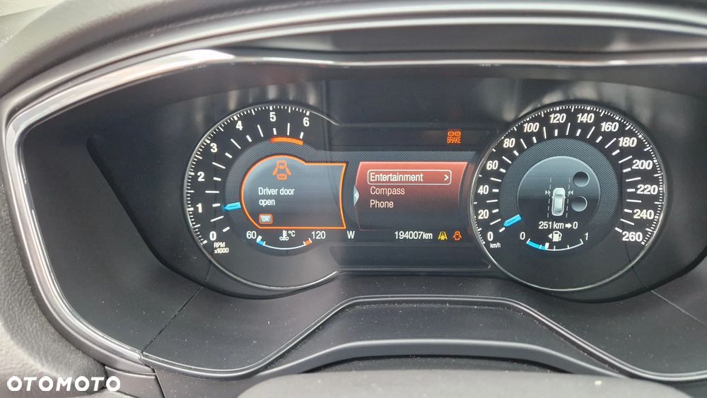 Ford Mondeo 2.0 TDCi Start-Stopp Titanium - 32