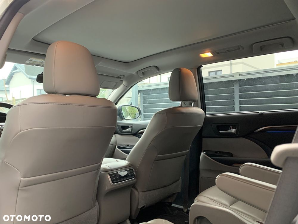 Toyota Highlander 3.3 V6 Base Hybrid - 16