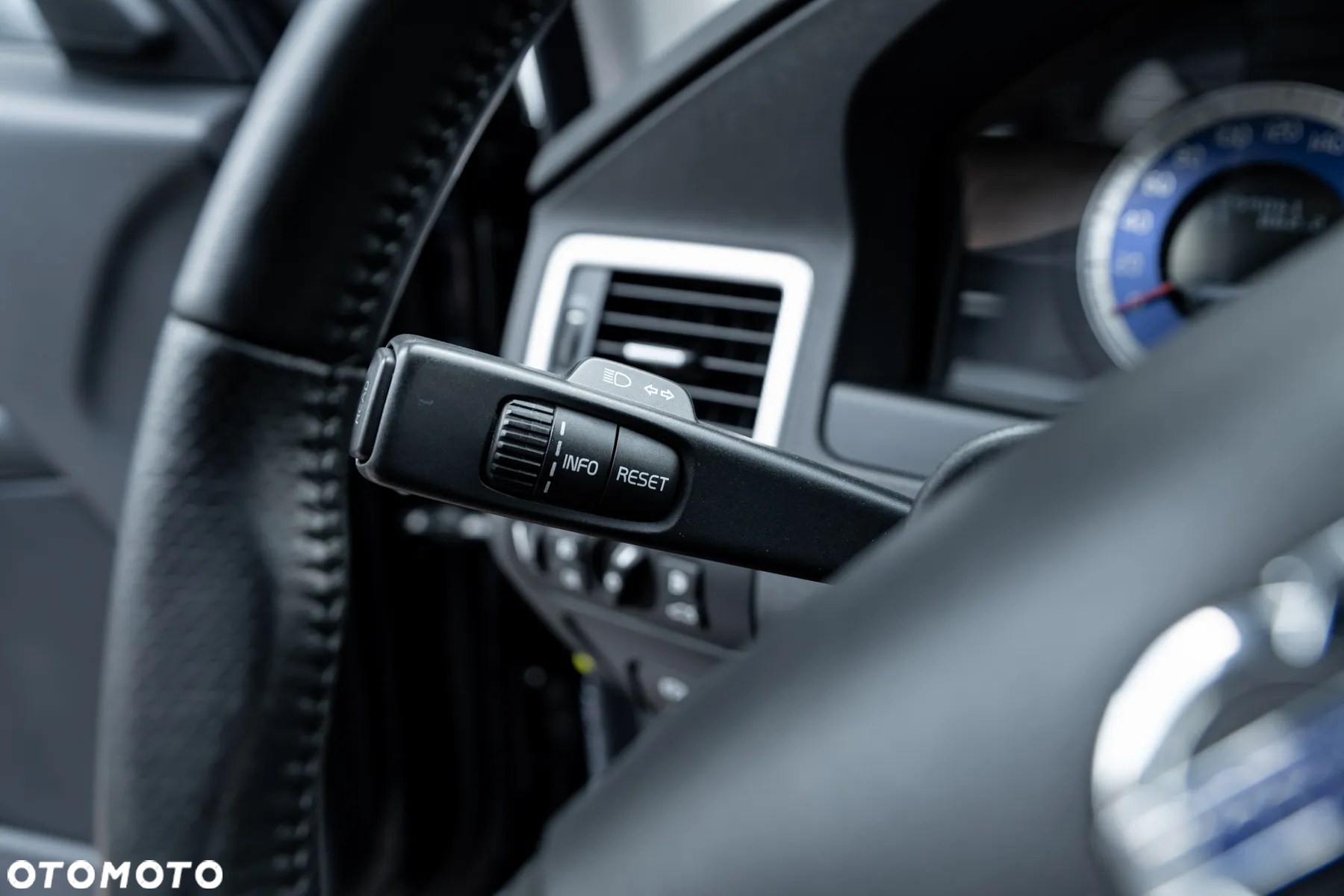 Volvo V70 - 35