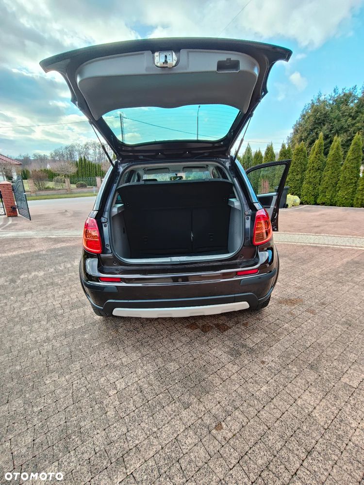 Suzuki SX4 - 23