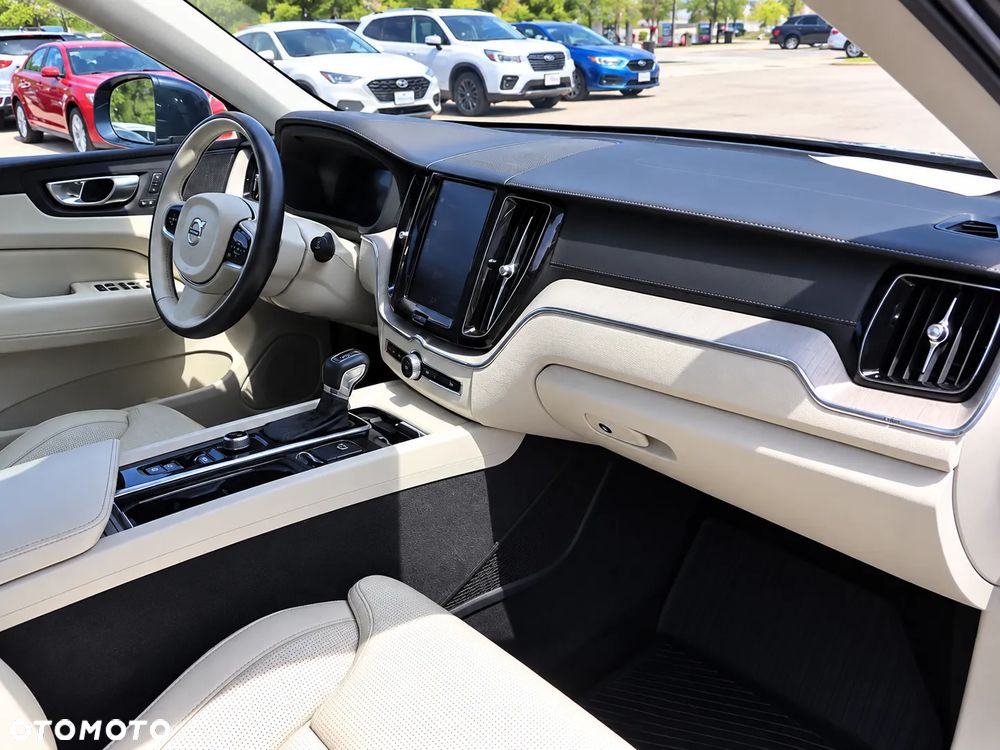 Volvo XC 60 - 24