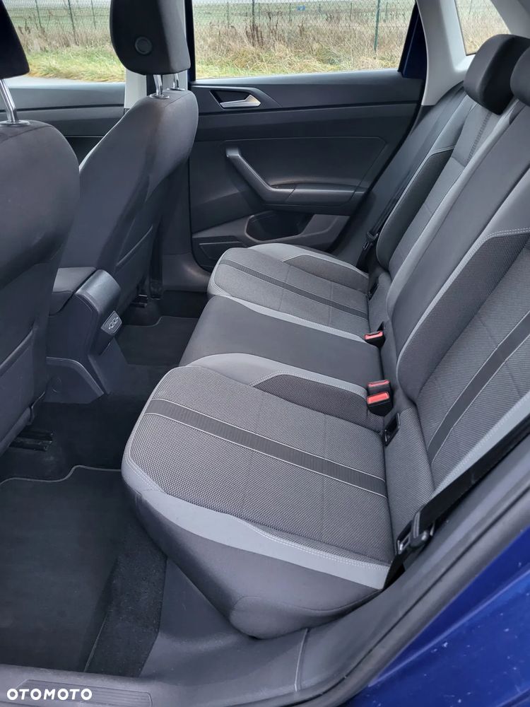 Volkswagen Polo - 8
