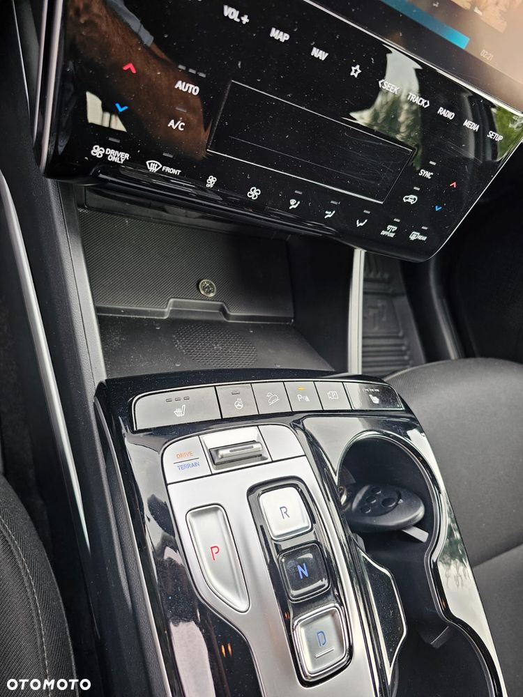 Hyundai Tucson 1.6 T-GDi HEV Executive 4WD - 17