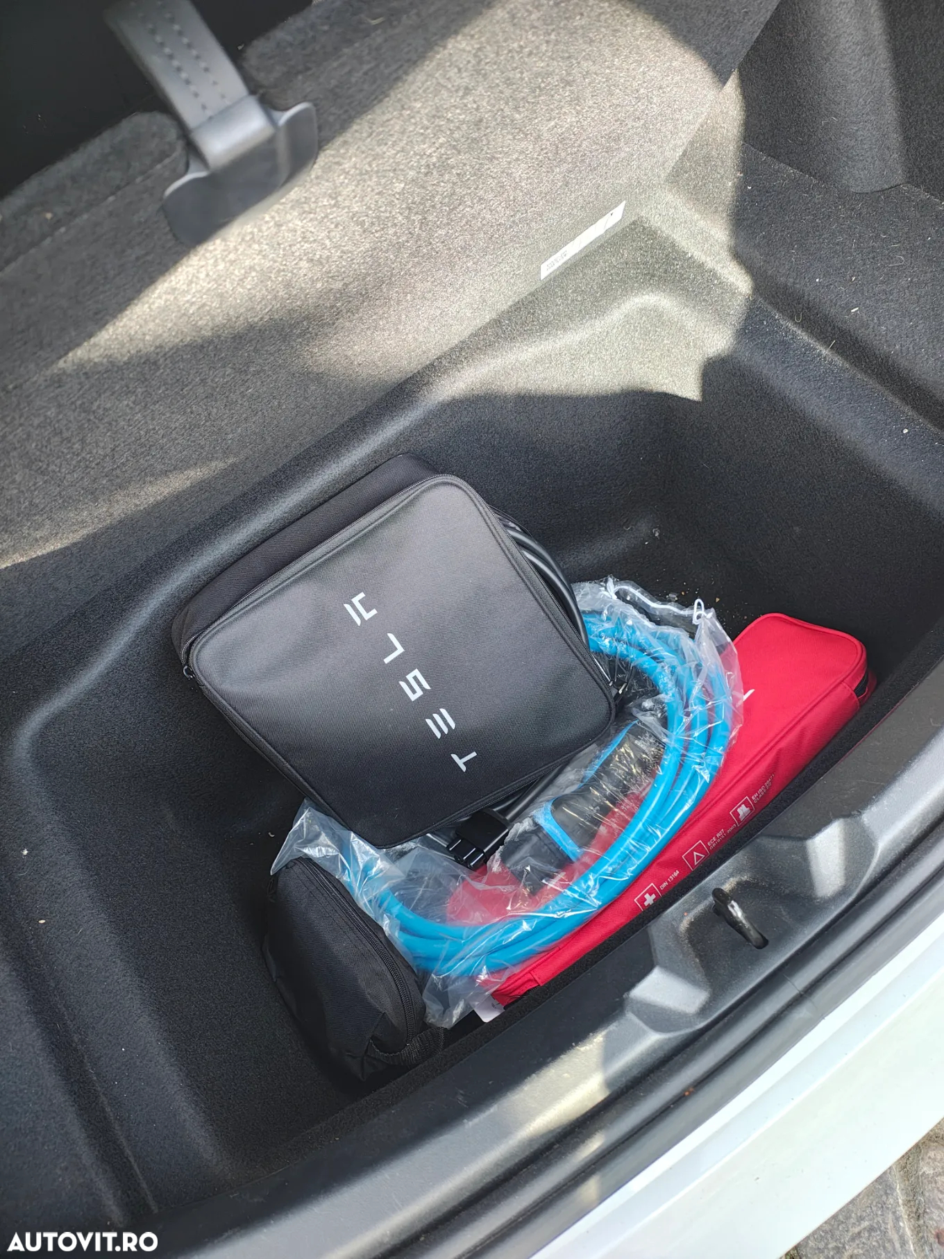 Tesla Model 3 - 23