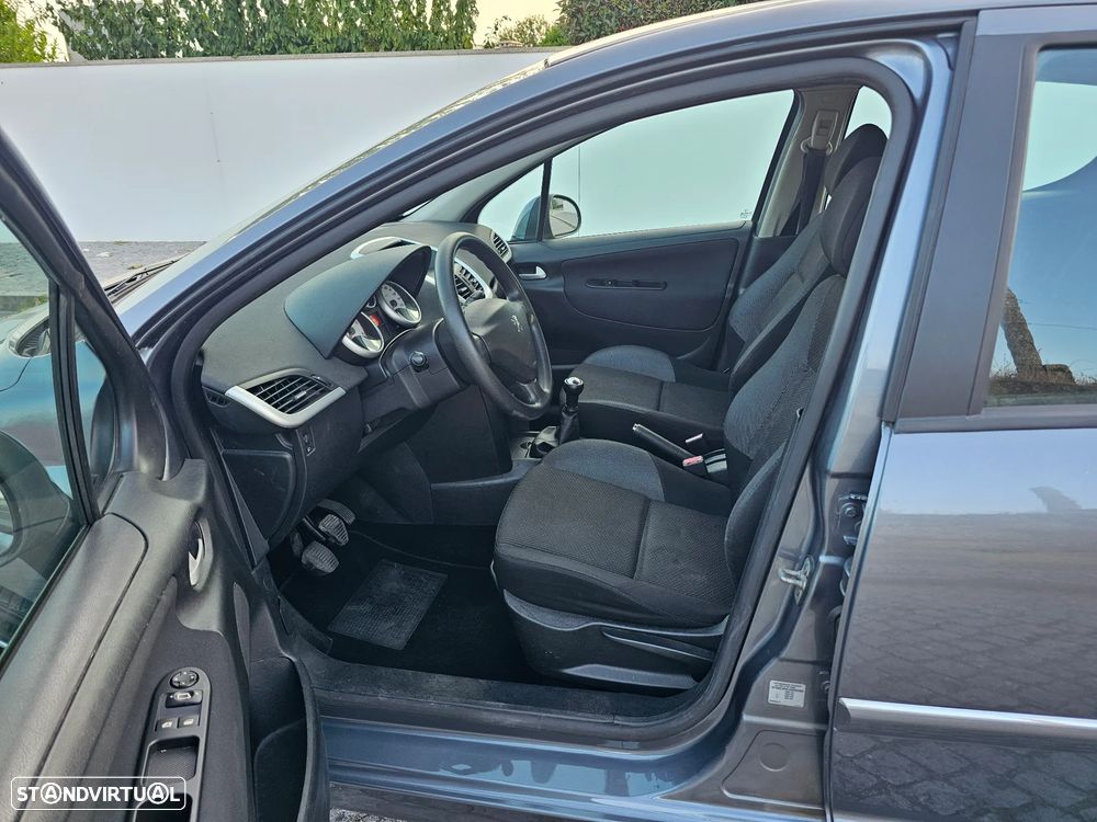 Peugeot 207 1.6 HDi 99g - 10