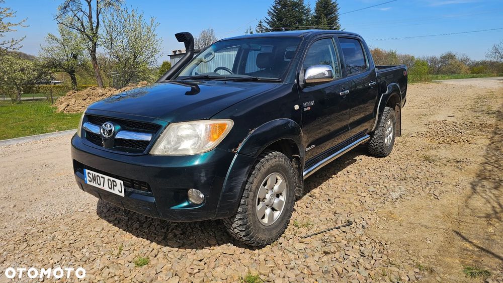 Toyota Hilux 4x4 Double Cab - 5