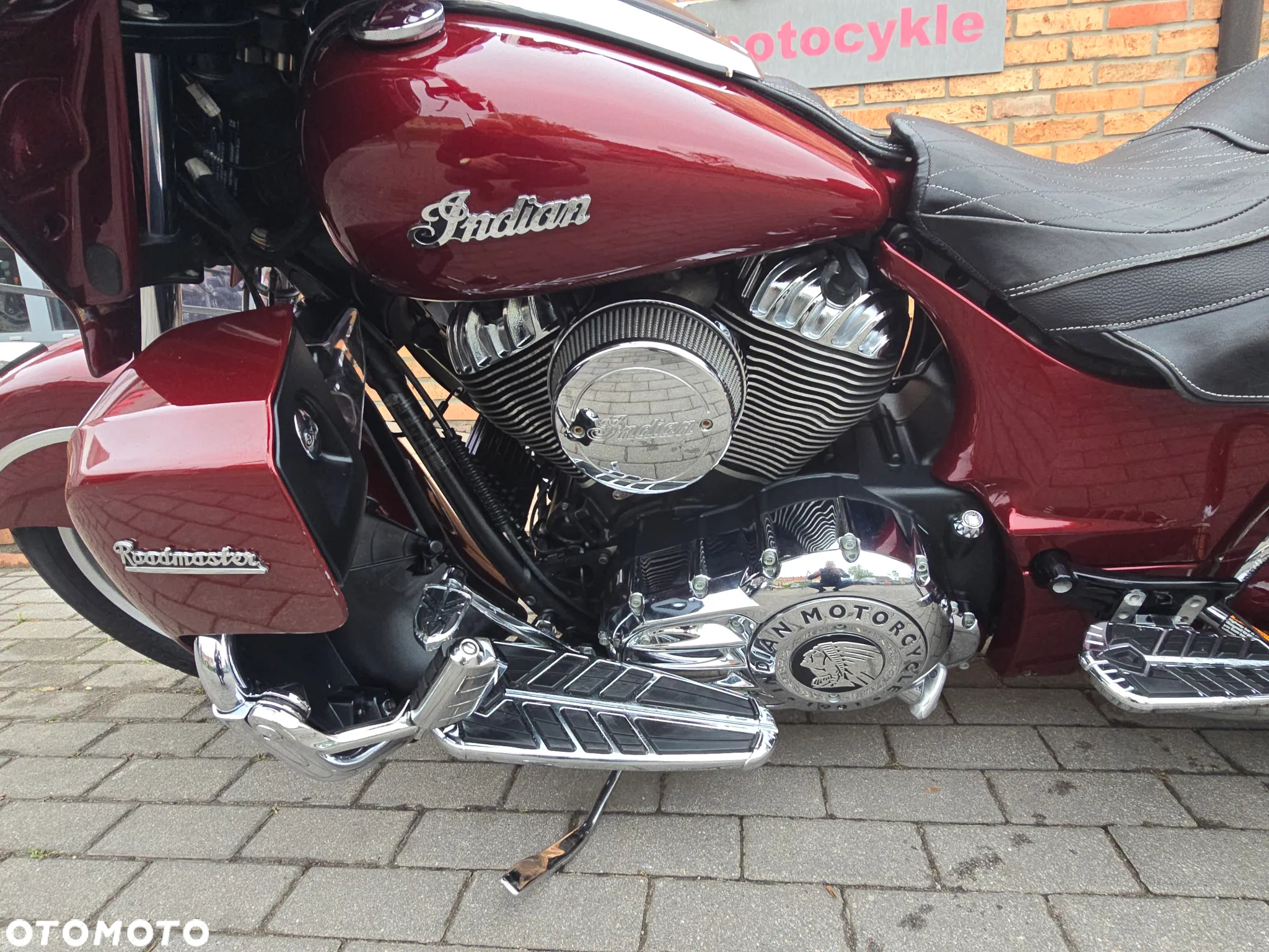 Indian Roadmaster - 12