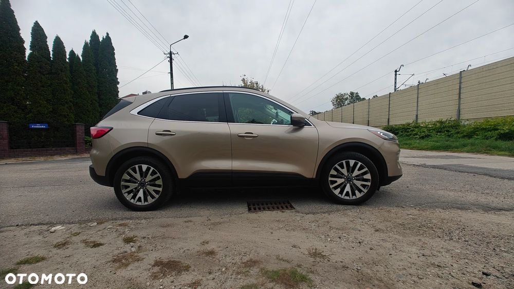 Ford Kuga 2.5 FHEV AWD Titanium - 17