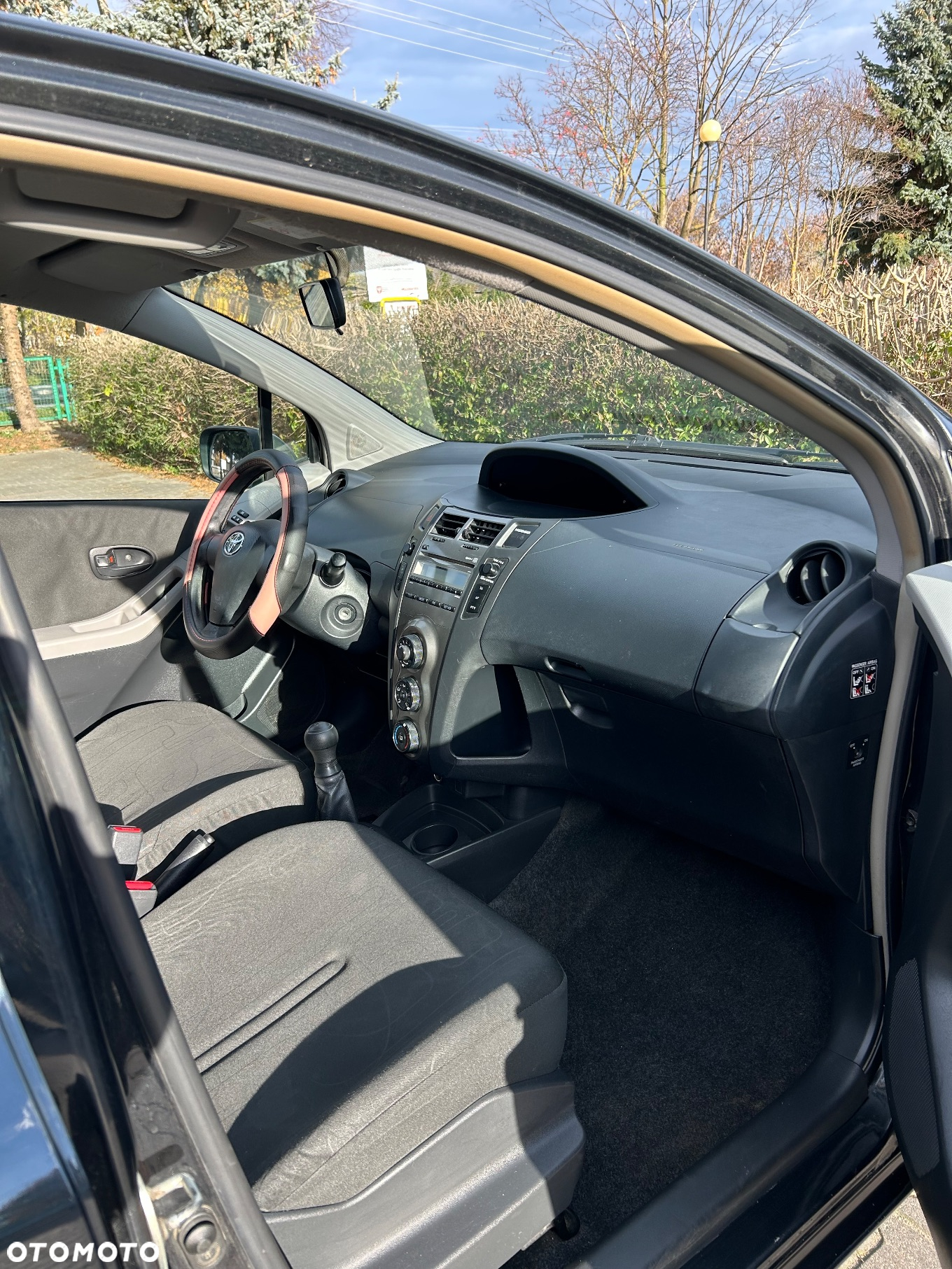 Toyota Yaris 1.0 Terra - 15