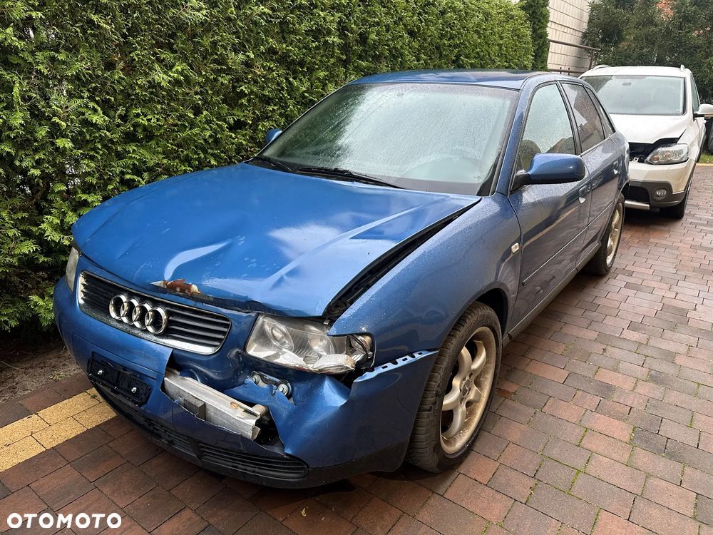 Audi A3 3-drzwiowe 1.8 Attraction - 14