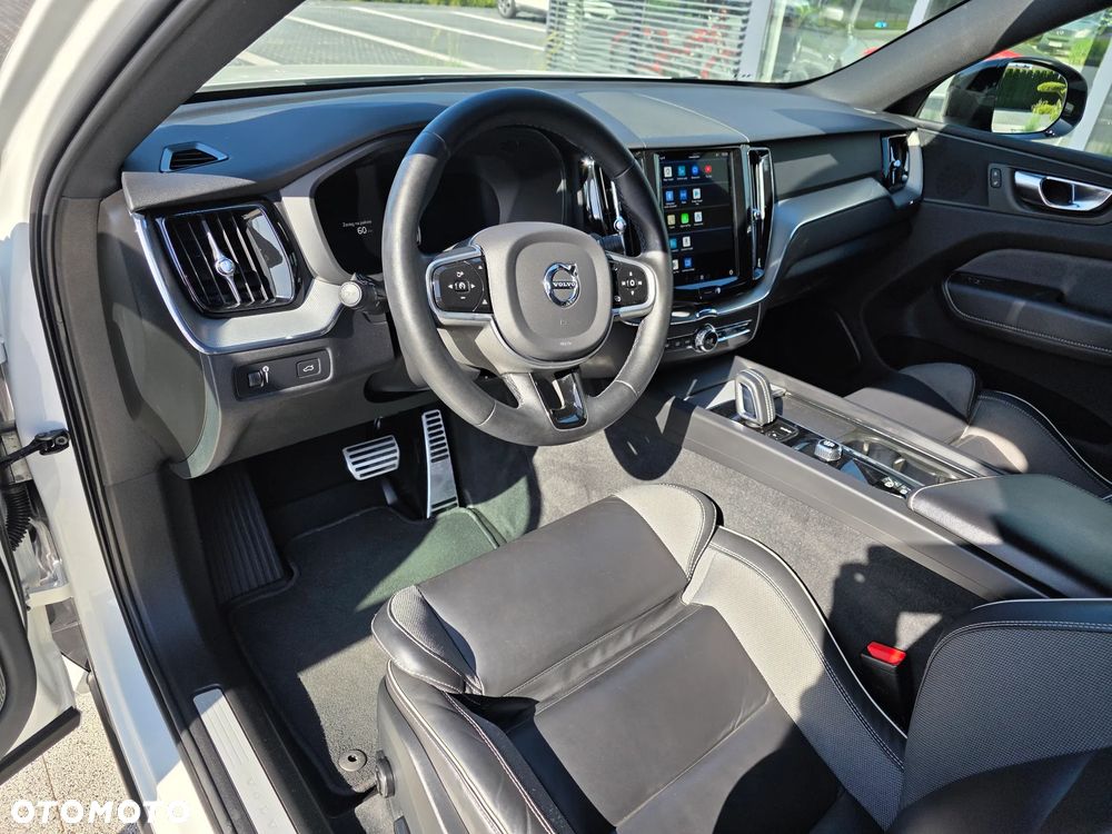 Volvo XC 60 B4 D AWD R-Design - 12