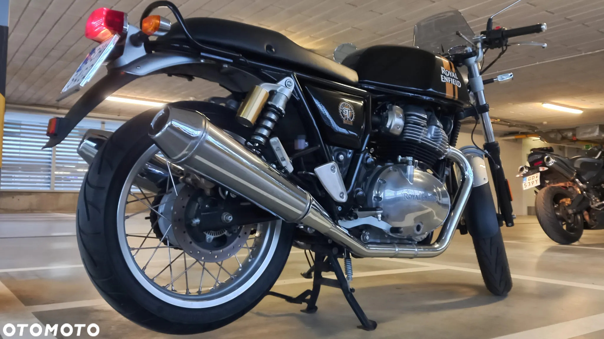 Royal Enfield Continental - 16