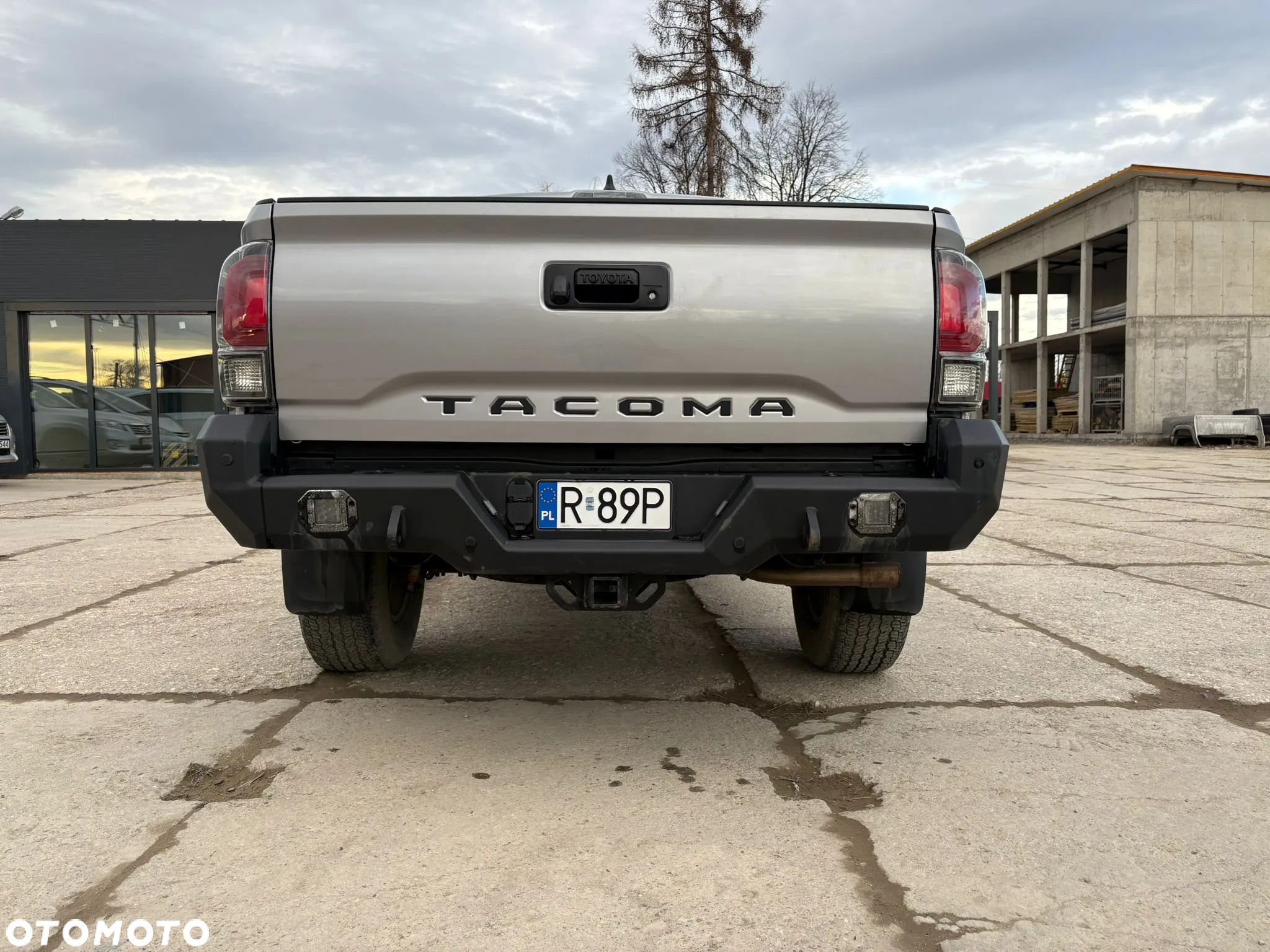 Toyota Tacoma - 9