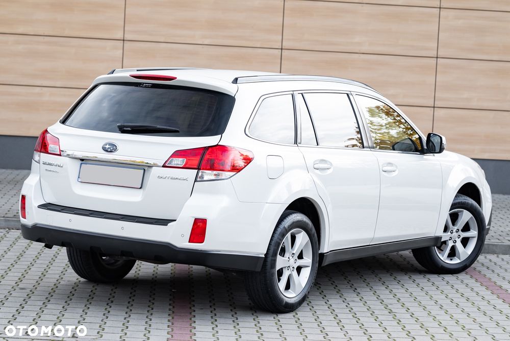 Subaru Outback 2.5i Lineartronic Comfort - 18
